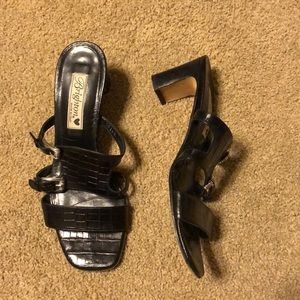 Black crocodile patterned strap heel